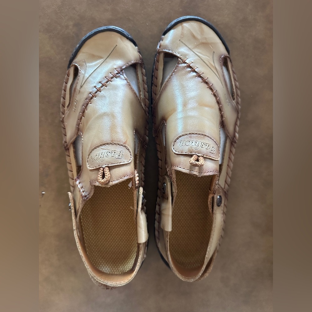 Men’s Size 12 Tan Light Brown Sandals Lacing Nordstrom Unique Cushioned Slip On